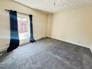 Bedroom - click for photo gallery